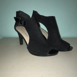 Peep toe heeled boots